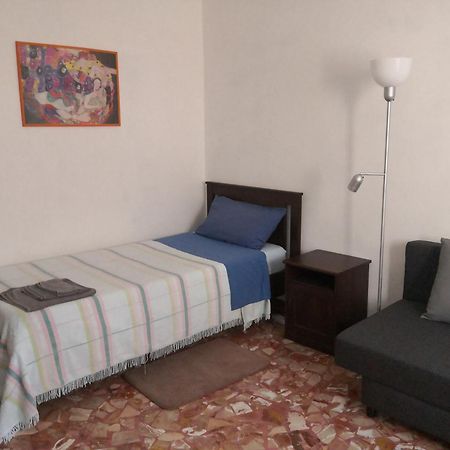 Ferienwohnung Trilocale Alla Lunetta Bologna Exterior foto