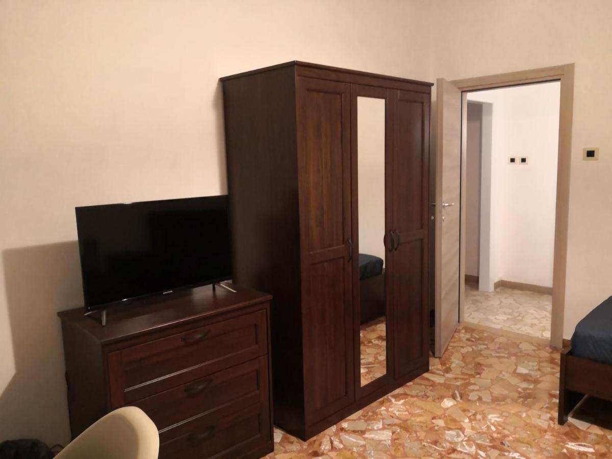 Ferienwohnung Trilocale Alla Lunetta Bologna Exterior foto